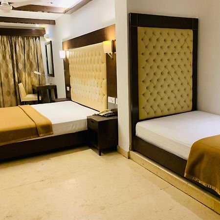 Metropolis Tourist Home Paharganj Ню Делхи Екстериор снимка