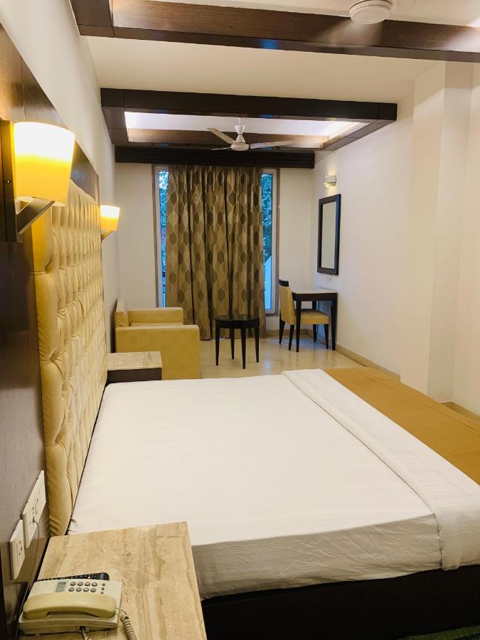 Metropolis Tourist Home Paharganj Ню Делхи Екстериор снимка