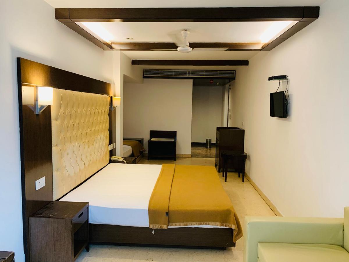 Metropolis Tourist Home Paharganj Ню Делхи Екстериор снимка