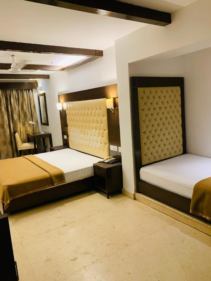 Metropolis Tourist Home Paharganj Ню Делхи Екстериор снимка