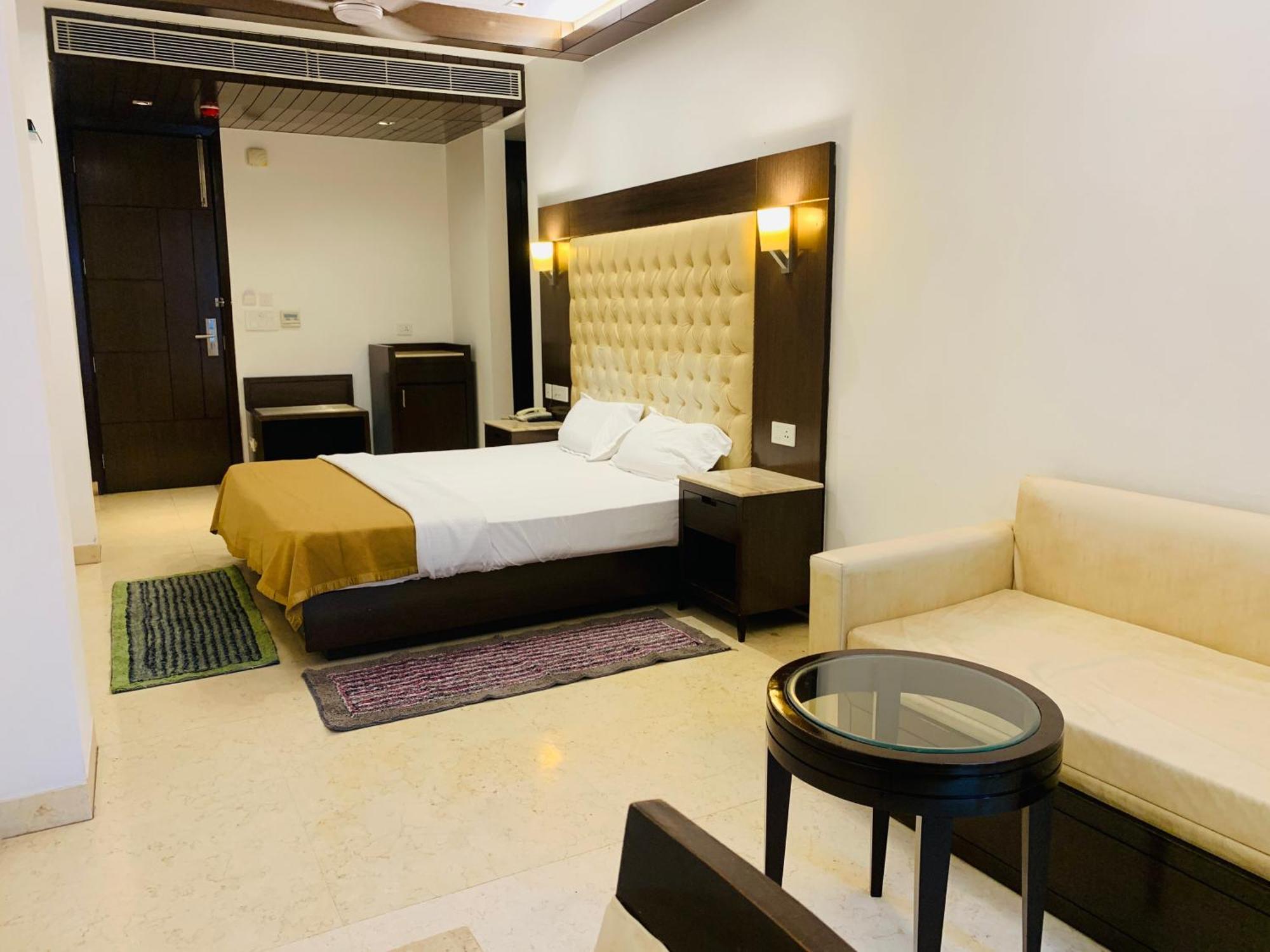 Metropolis Tourist Home Paharganj Ню Делхи Екстериор снимка