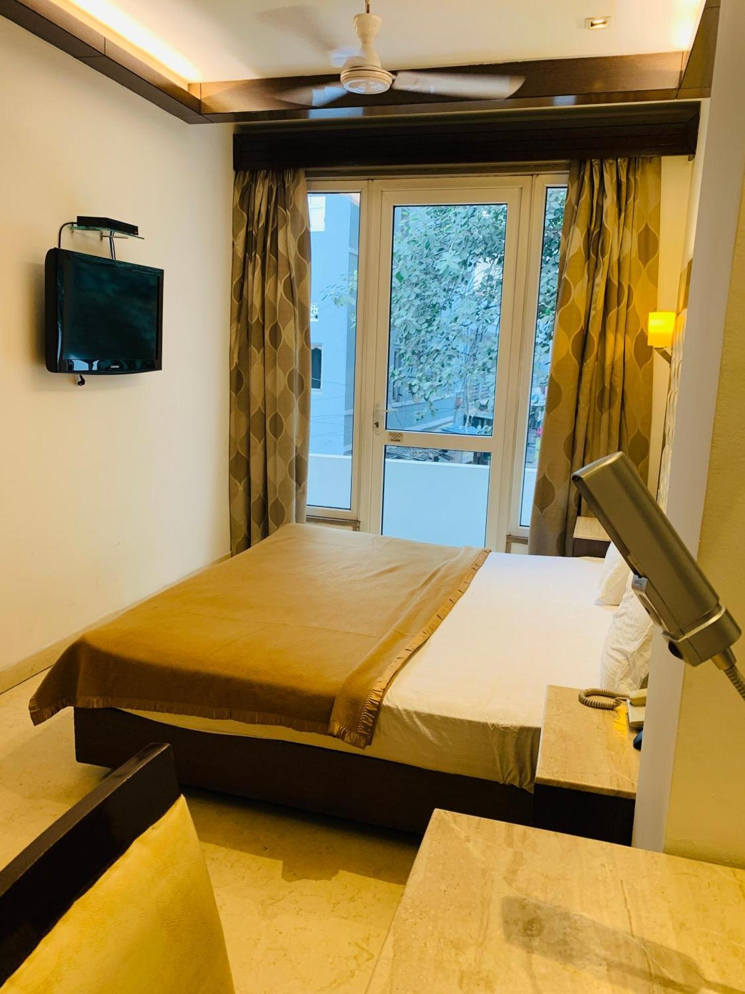 Metropolis Tourist Home Paharganj Ню Делхи Екстериор снимка