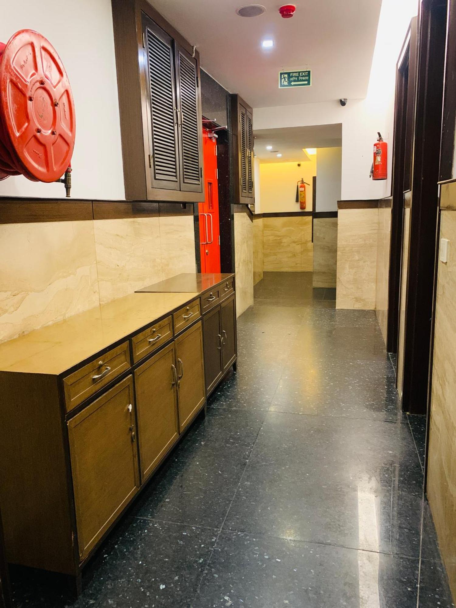 Metropolis Tourist Home Paharganj Ню Делхи Екстериор снимка