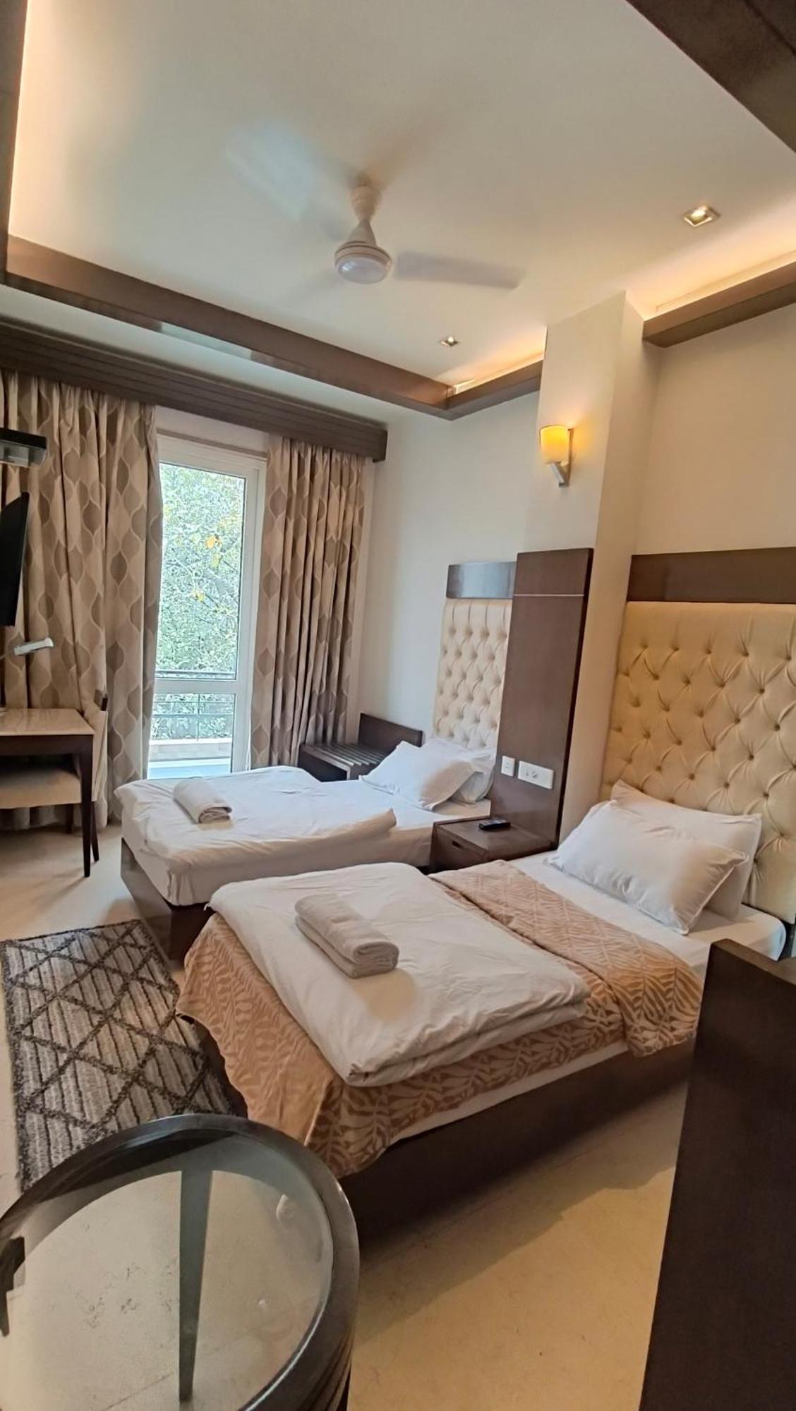 Metropolis Tourist Home Paharganj Ню Делхи Екстериор снимка